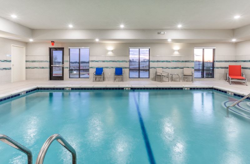 Holiday Inn Express & Suites Kearney by IHG photo 2