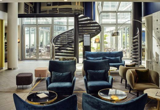 Hotel Mercure Paris La Defense Grande ArcheOver view