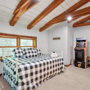 Outdoors Sleeps7 Family Getaway Fun Arcade