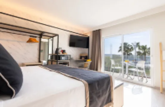 Invisa Hotel Es Pla - Adults Only