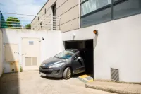 Brit Hotel Saint Malo – le Transat - parking