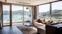 Hotel the Fora Suites Geoje - 游泳池