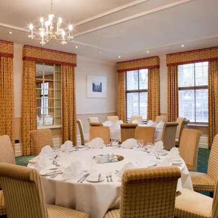 Mercure Salisbury White Hart Hotel & Apartments