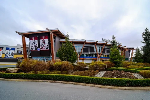 Holiday Inn Express & Suites LANGLEY by IHG