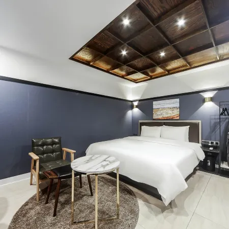 Busan Daeyeondong Hotel Onna Отели рядом с достопримечательностью «Храм Тонмёнбульвон»