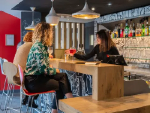 Ibis Nantes Centre Gare Sud