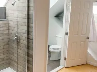 Gatsby's - Heated Plunge Pool & Hot Tub in Obp, Sleeps 26, Steps from the Beach Hotels in Fire Island