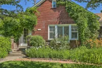 Historic Reno Home on Riverwalk 1 Mi to Midtown - Bungalows