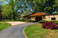 The Ocoee Casita - Less then 5 minutes from Lee University Hotels in 