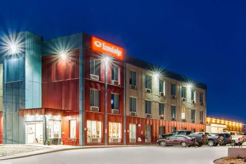 Albertan Inn Hotels in Fox Creek