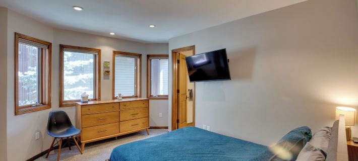 Bright Downtown Telluride Condo - Steps to Lift! Hotels in Telluride