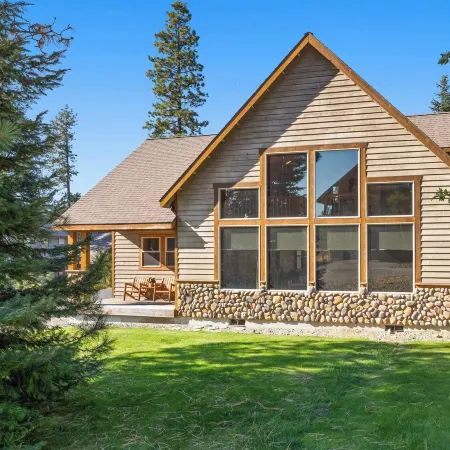 Dog-Friendly Ronald Vacation Rental Cabin!