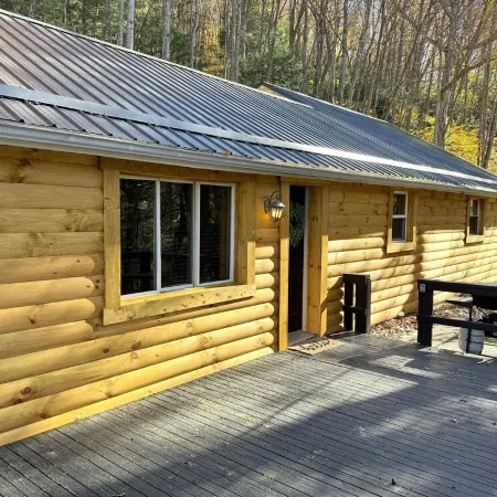 Rockhouse Cabin — Front Row View to Rock Formations
