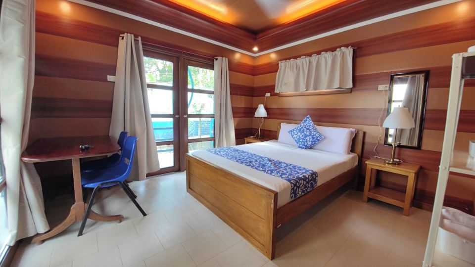Ferellee Beach Front Inn