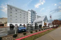 Four Points by Sheraton Louisville Airport - Airport Shuttle