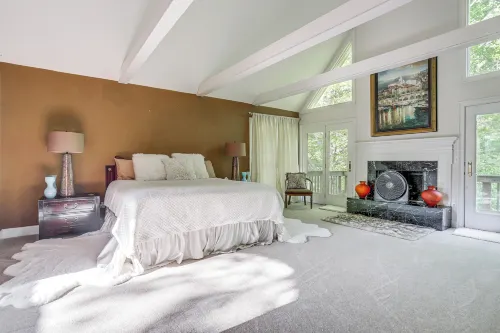 3 Mi to Roswell Riverwalk: Spacious Getaway! - 4-Star