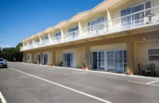 Apple Motor Inn - Pool