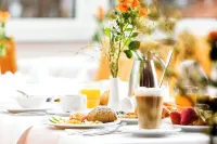 Dorint Hotel Esplanade Jena - breakfast