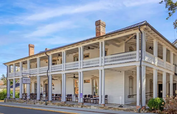 科洛尼爾旅館，阿桑德連鎖酒店