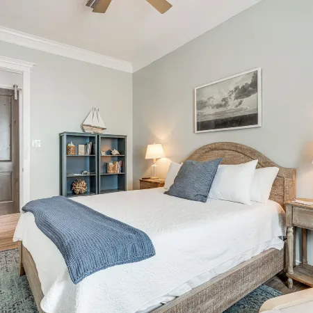 Luxe Freeport Home Footprints in the Sand