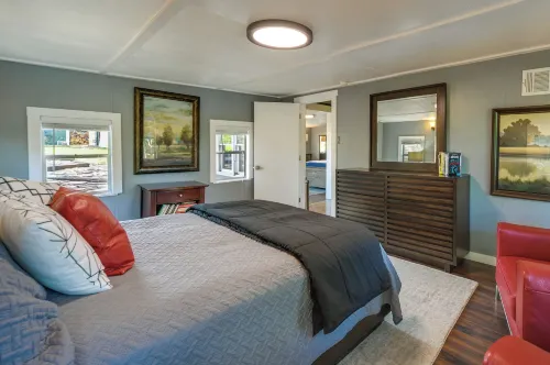 Waterfront Lake LBJ Cabin w/ Private Dock! - 3-Star