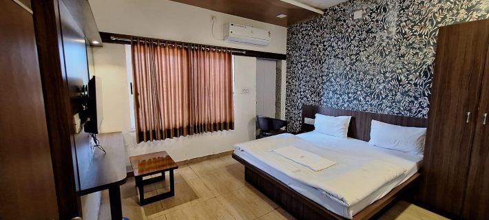 Hotel Candlewood Bar & Restro Hotels in Sirohi