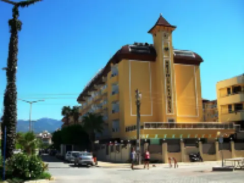 Artemis Princess Hotel