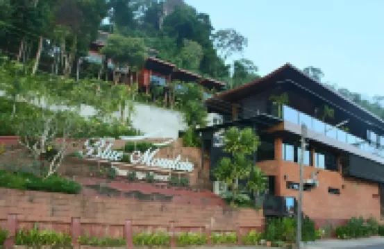 Blue Mountain Phangnga Resort