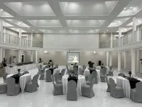 Royal Ambassador Hotel - breakfast