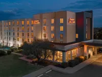Hampton Inn & Suites Austin-Airport Hotels in der Nähe von Flughafen Austin-Bergstrom