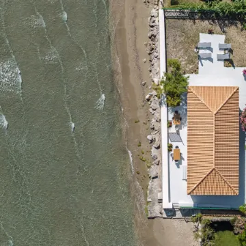 Aliki's Summerhouse 1