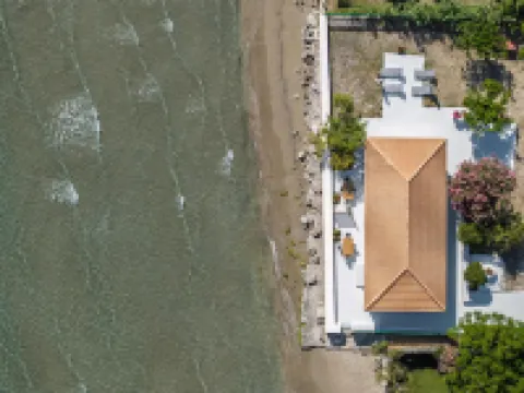 Aliki's Summerhouse 1