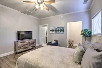 Pet-Friendly Flagstaff Escape w/ Fenced-in Yard! - balcony