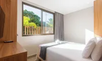 Your Exclusive Stay Just Steps from the Sea - BBC - مسبح
