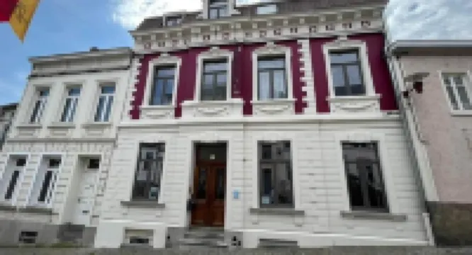 Hotel l'Artiste Отели в г. 