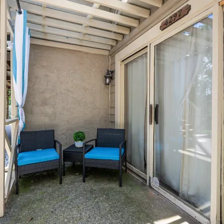 4297 Earney Rd, Unit 2, Woodstock
