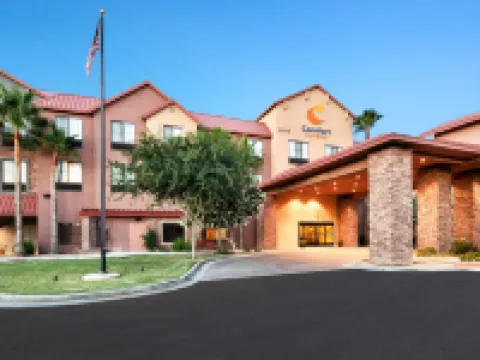 คอมฟอร์ตสวีทส์ กู้ดเยียร์ - เวสต์ฟีนิกซ์ โรงแรมในกู้ดเยียร์