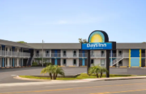 Days Inn by Wyndham Apopka/Orlando