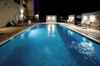 Holiday Inn Express & Suites TAYLOR by IHG - Pools