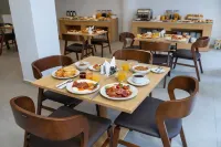 City Crown Hotel