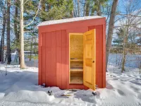 6 Mi to Polar Caves! All-season Getaway w/ Sauna Hoteles en Plymouth