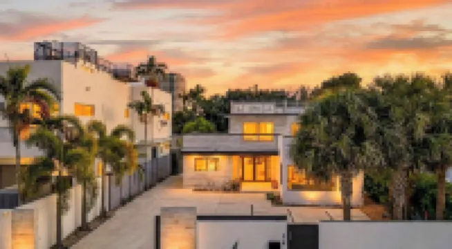 Soleil Modern by Avantstay Design-forward Stay + Resort-style Pool + Hot Tub + Near the Beach