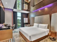 Radisson Blu Atria Bengaluru Hotels near BMCRI