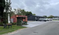 Travellers Inn Motel - Motels