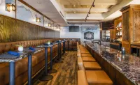 Madison Beach Hotel , Curio a Collection by Hilton - 4 stelle