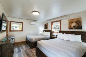 Yellowstone Riverside Cottages