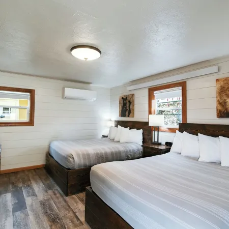 Yellowstone Riverside Cottages
