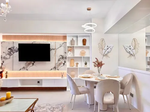 Modern Condo Room with City Views in Davao City - Hot Tub