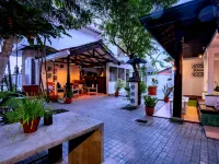 Glamour Mirissa Hotels in Mirissa