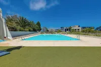 Brit Hotel Golfhotel Saint Samson - Pools